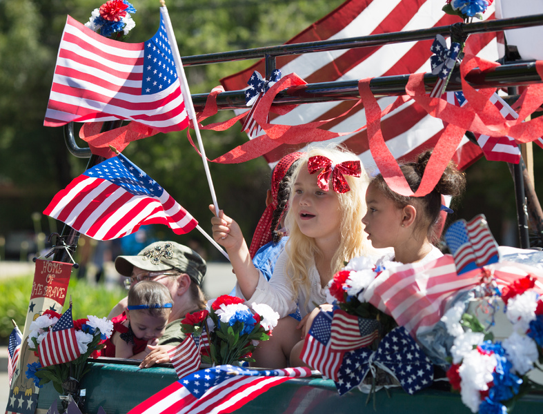 carnival flag parade 2016 festival event 393792 pxhere.com 1