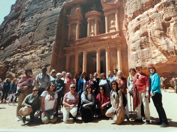 SV1.2 Group at Petra